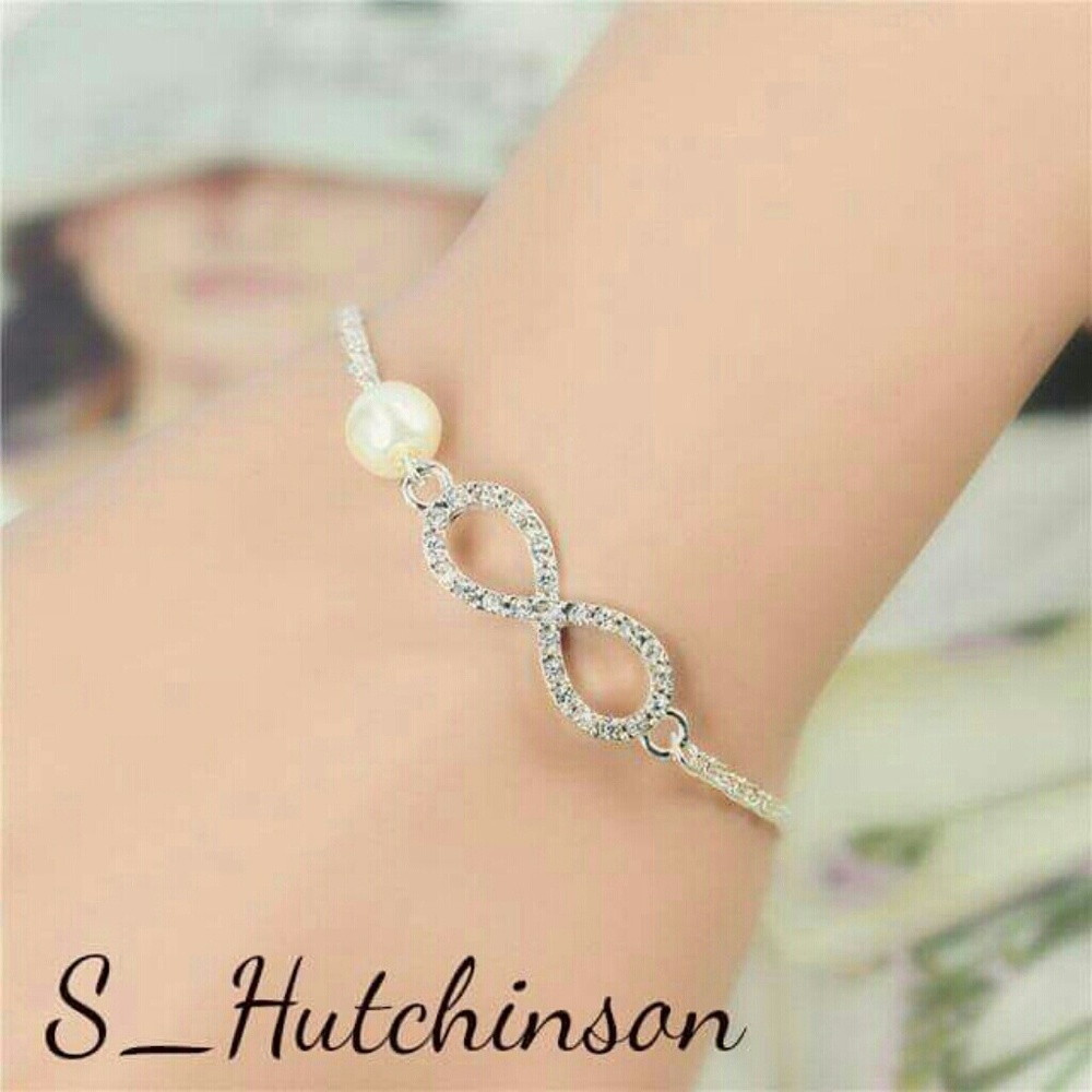 💥Flash Sale💥 Silver Infinity Pearl Bracelet